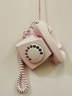 5 Ordinary Household Items That Quietly Trigger Adult Fears