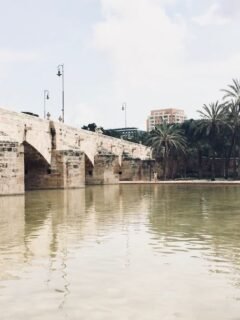 Be Prepared: 5 Places With the Calmest Weather - and 4 With the Most Anxiety-Inducing