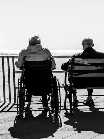 Here's What Middle-Class Retirees Get From Social Security at 67 - Why It's Worrying