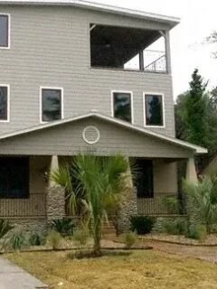 The New Suburban Nightmare: Why McMansions Are Quietly Turning Into Ghost Towns