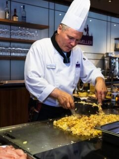 9 Menu Phrases That Quietly Signal Low-Quality Food - According to Line Cooks