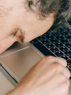 Decision Fatigue Crisis: Too Many Choices Fueling Panic Disorders