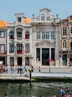 The 5 Most Comforting Countries for Americans (Plus 2 That Can Feel Overwhelming)