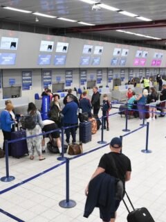 9 Boarding Secrets Frequent Flyers Over 60 Know That Should Make Every Other Passenger Nervous