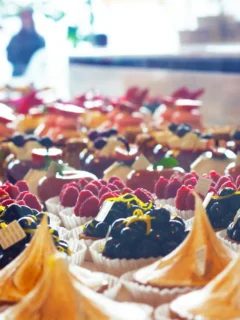 10 Retro Dinner Orders That Might Make You Look Out of Touch